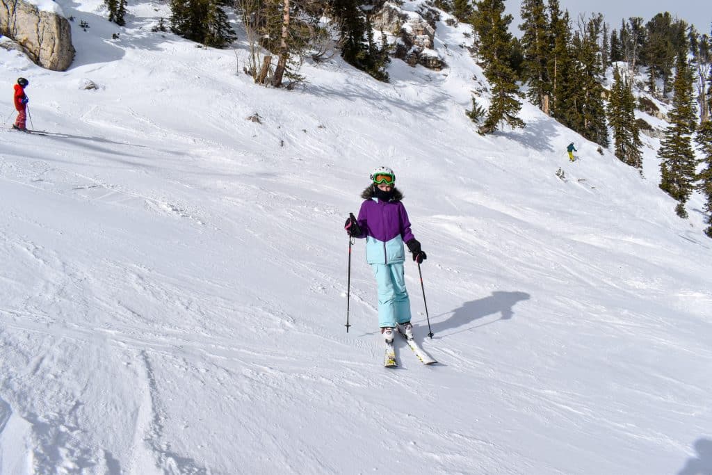 kids ski free at ski resorts