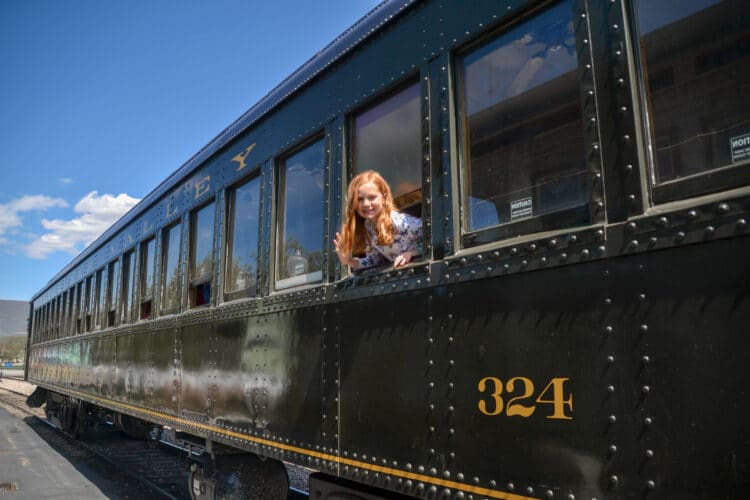 heber creeper railway with kids