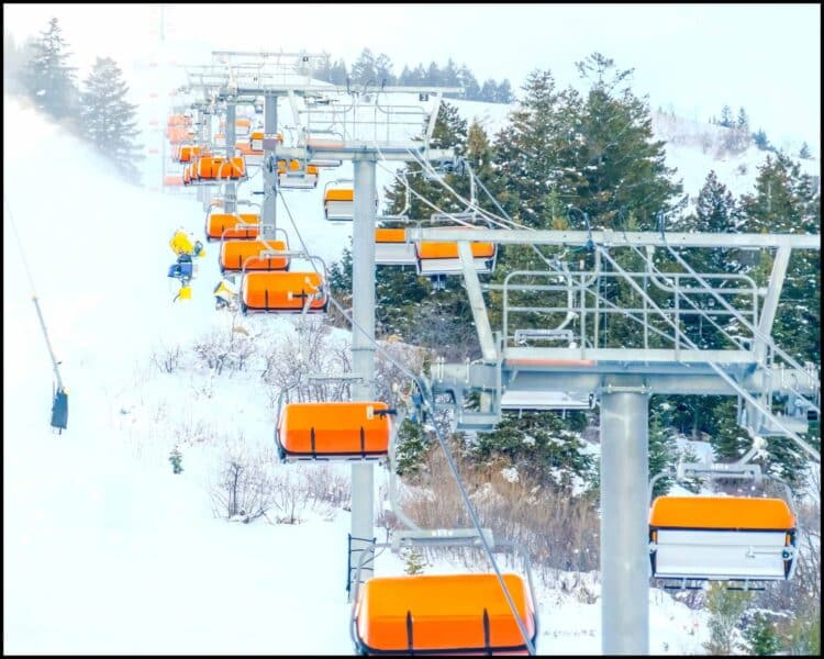 the canyonw park city orange bubble lift