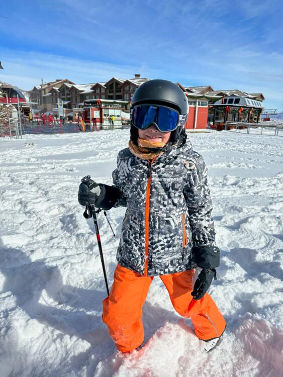 boy wearing Reima gloves