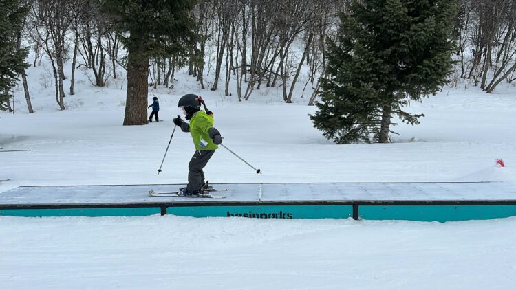 beginner skiing snowbasin