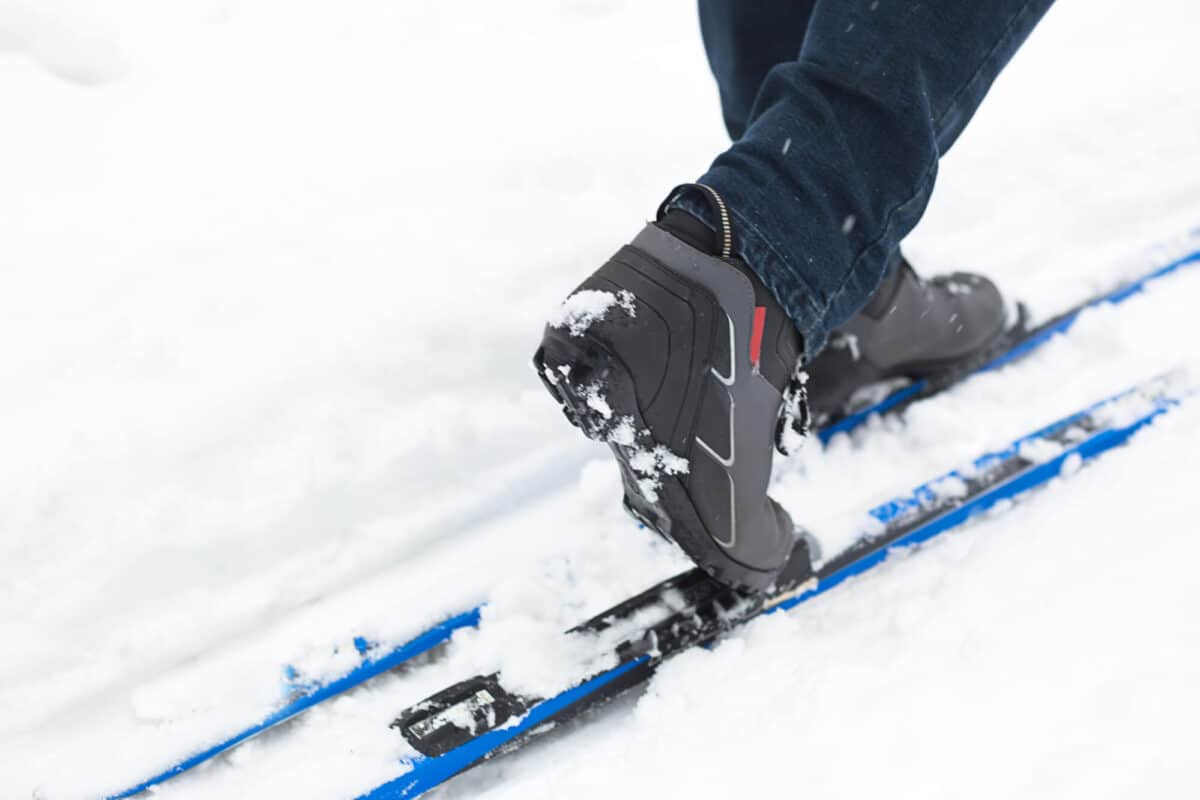 cross country ski bindings (1)