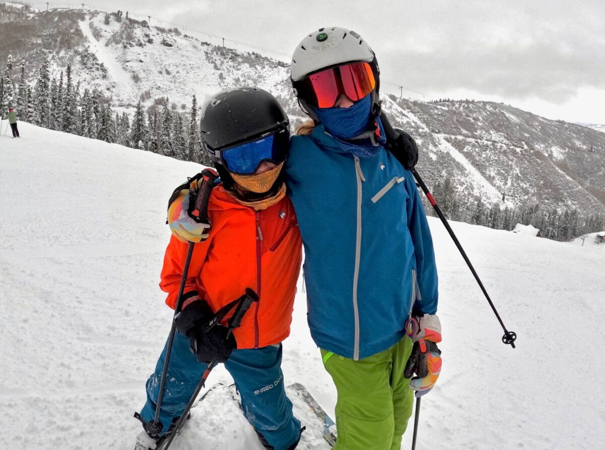 kids skiing with goggles