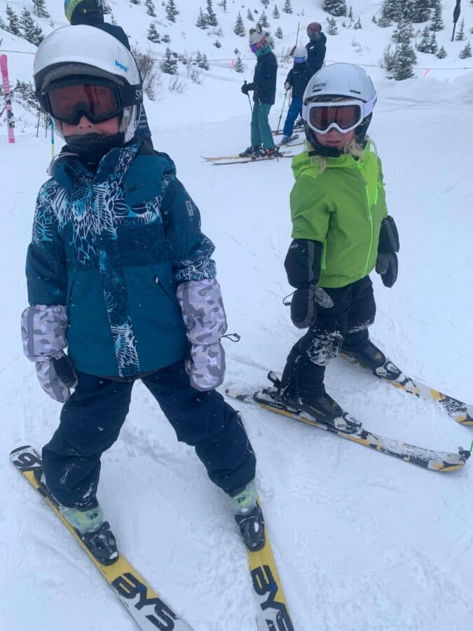 Kids skiing