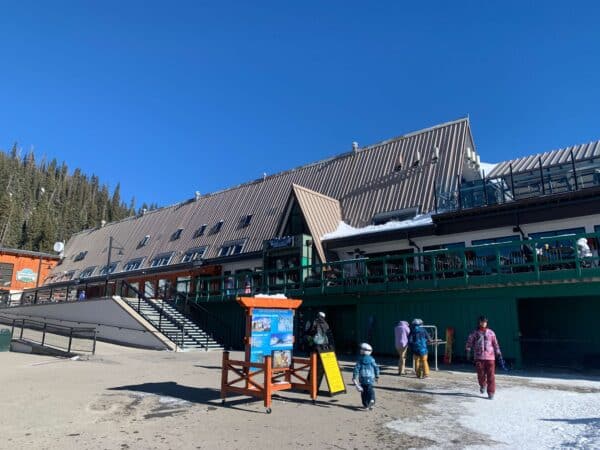 Arapahoe Ski Resort, Skiing