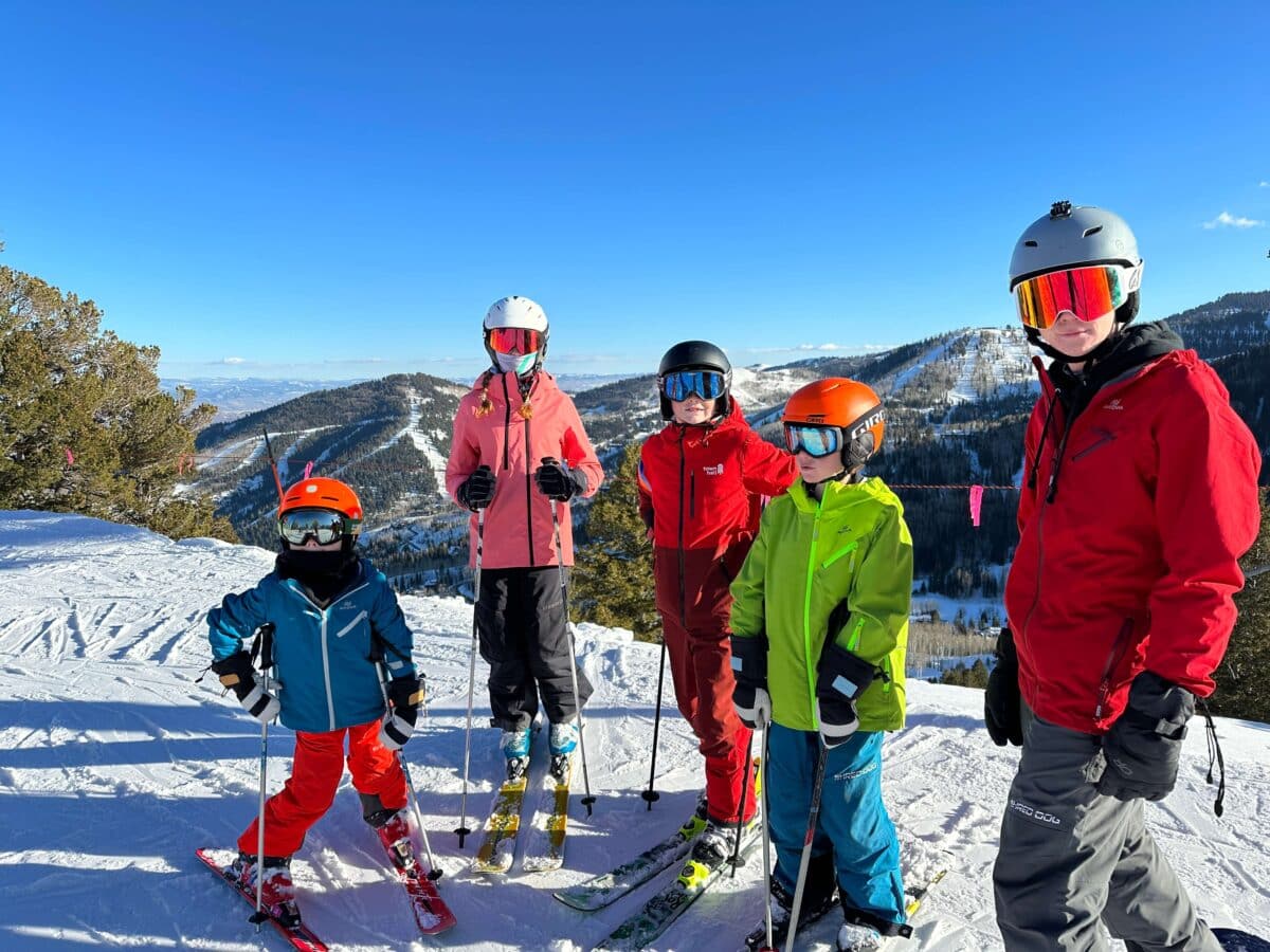 family ski day with kids